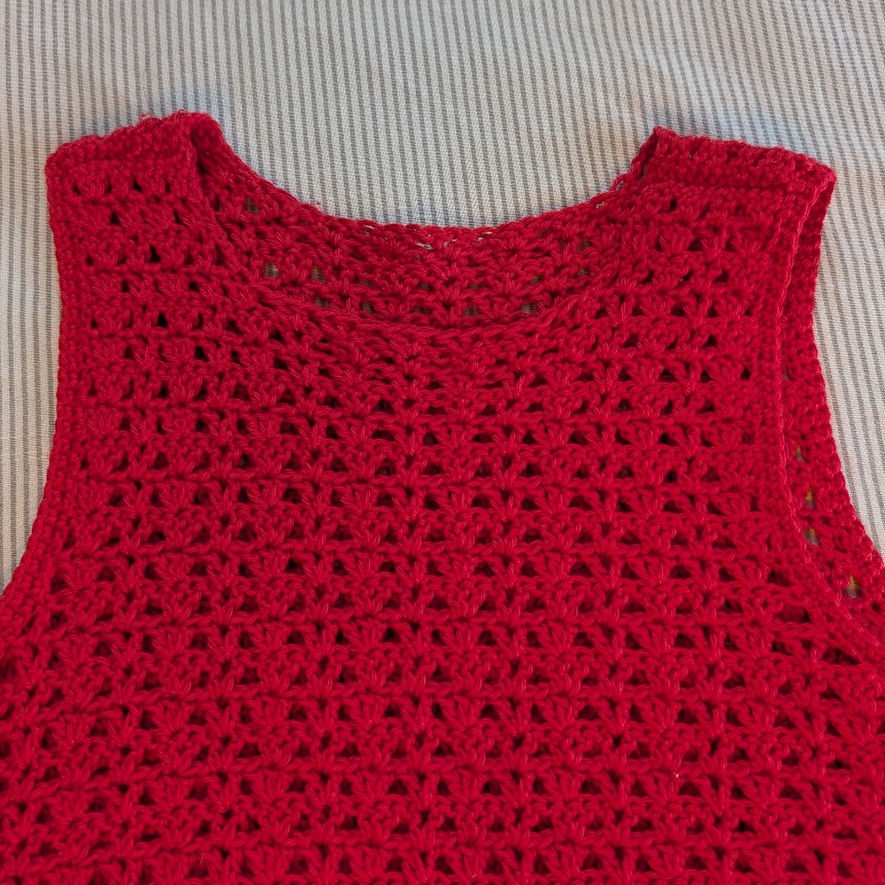 Handmade Crochet Shell Top - Picture 3 of 4